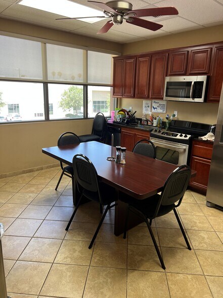 More Photos Of 1505 S D St, San Bernardino Office For Sale