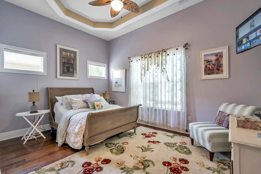 More Photos Of 429 2nd St S, Safety Harbor Specialty For Sale