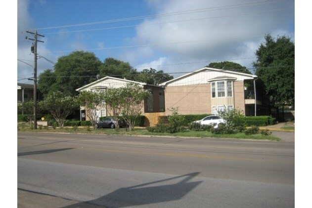 More Photos Of 3300 S College Ave, Bryan Apartments For Sale