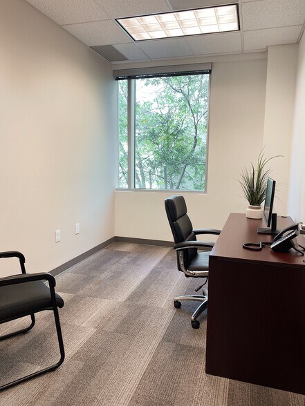 More Photos Of 4235 Hillsboro Pike, Nashville Office For Sale