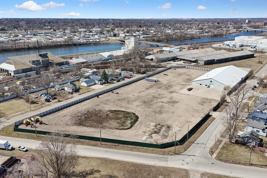 More Photos Of 410 Rath St, Waterloo Industrial For Lease