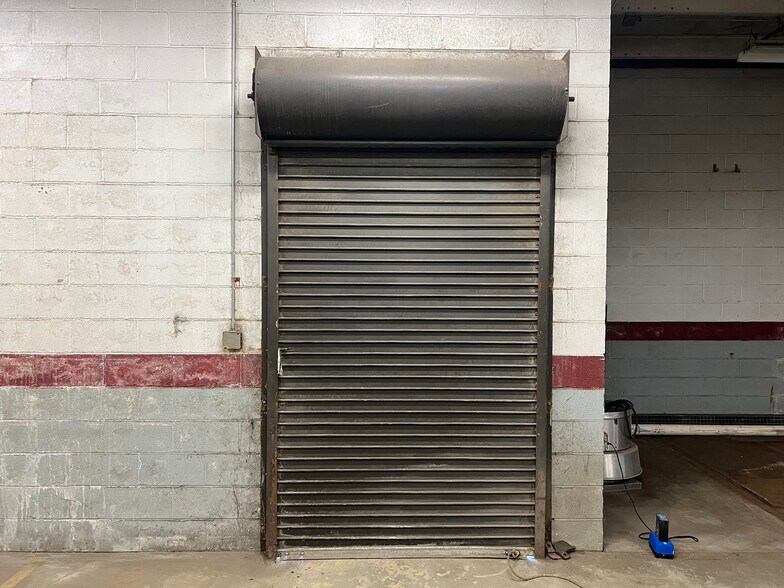 More Photos Of 3 Fergueson Dr, Parkersburg Warehouse For Lease