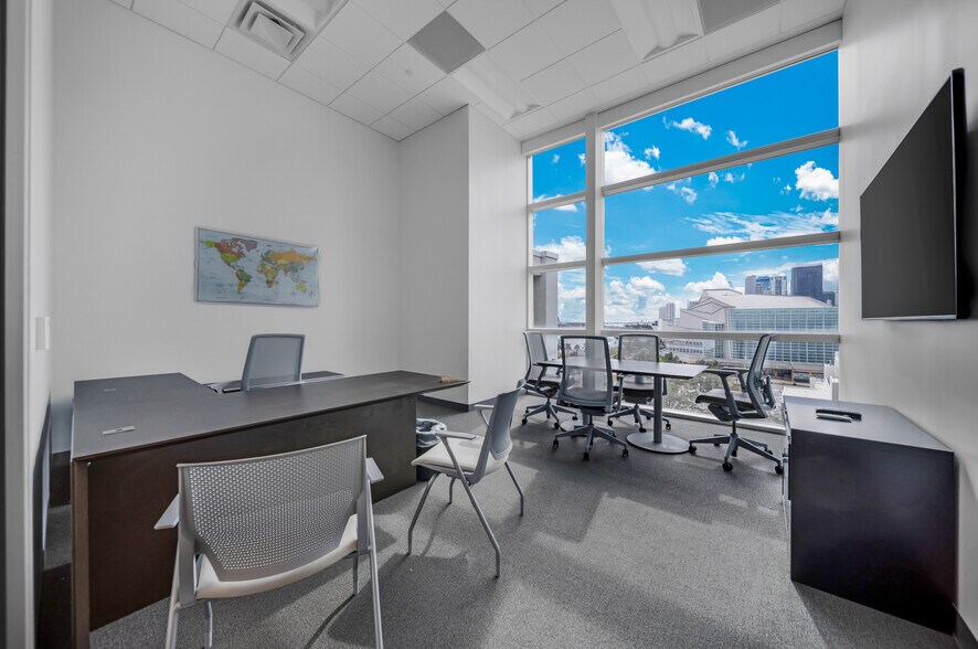 More Photos Of 1501 Biscayne Blvd, Miami Office Residential For Lease