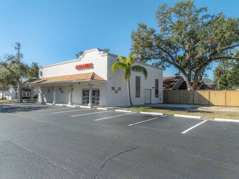 More Photos Of 3918 N Boulevard, Tampa Freestanding For Lease