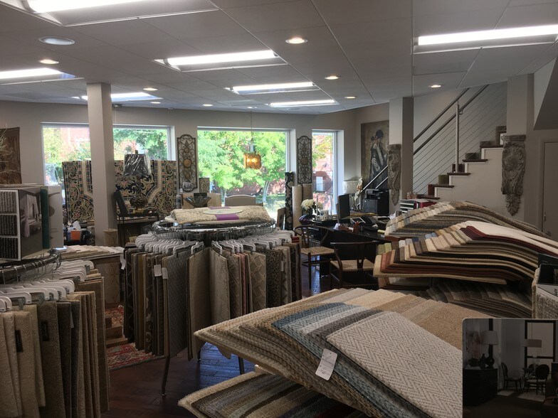 More Photos Of 4418 MacArthur Blvd NW, Washington Storefront Retail Office For Lease