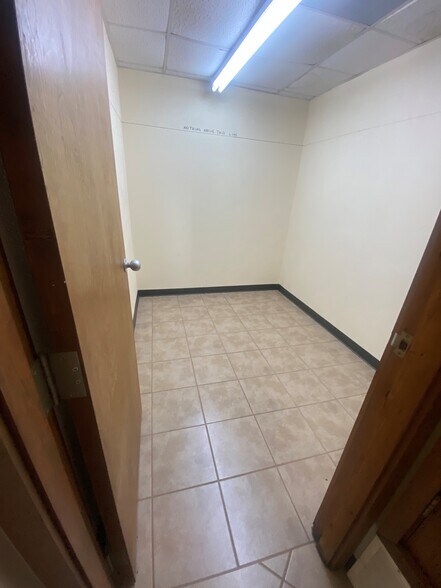 More Photos Of 140 Industrial Park Dr dr, Bay City Industrial For Sale