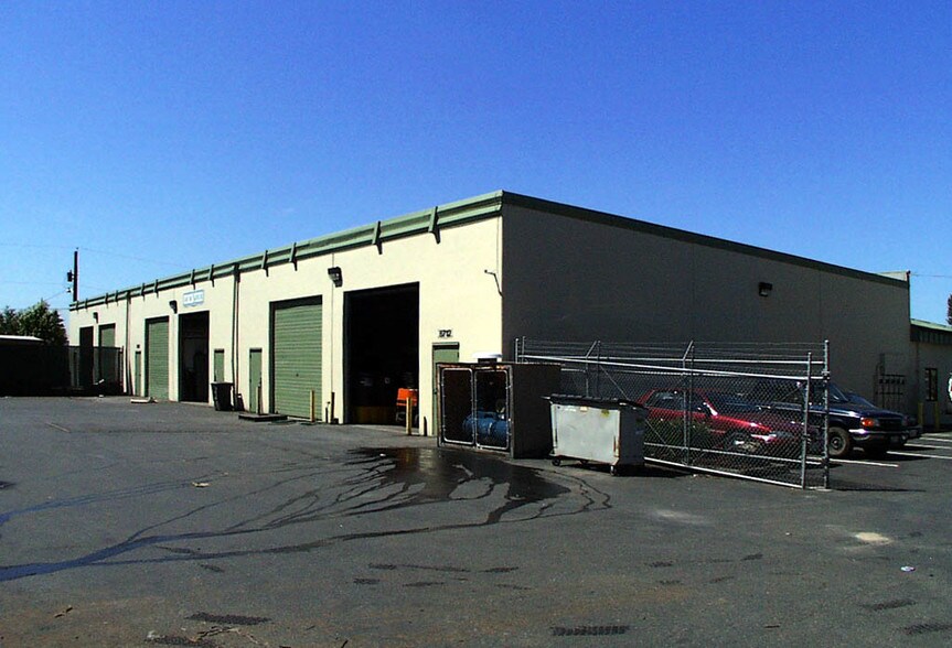 More Photos Of 8602-8612 S 222nd St, Kent Unknown For Lease