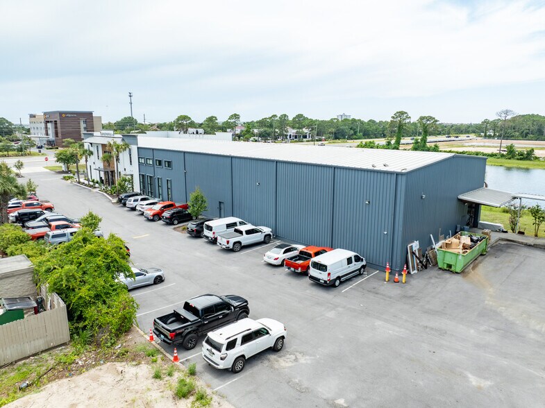 More Photos Of 12870 US Hwy 98, Miramar Beach Showroom For Sale