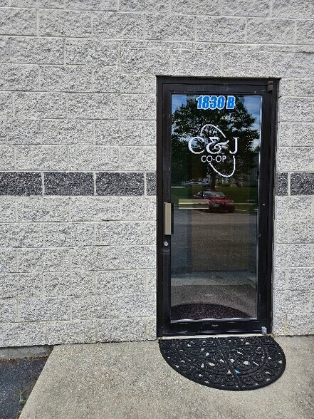 More Photos Of 1830 Ruffin Mill Cir, South Chesterfield Coworking Space