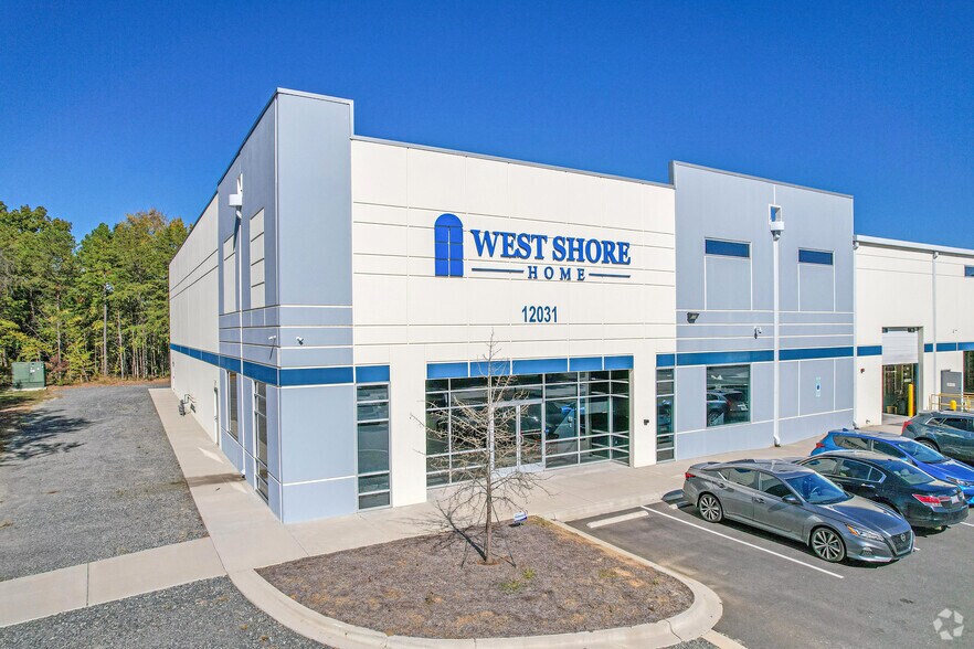 More Photos Of 12031 Westhall Dr, Charlotte Warehouse For Lease