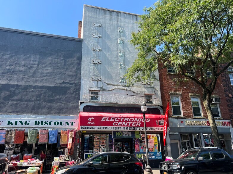 Primary Photo Of , Mount Vernon General Retail For Sale