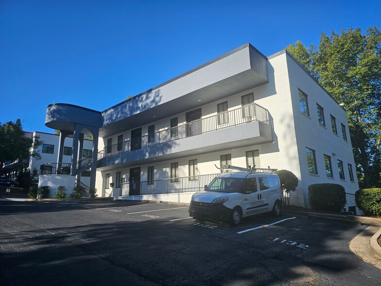 More Photos Of 1132 Hightower Trl, Atlanta Medical For Sale