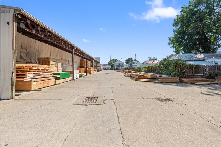 More Photos Of 61 Vine St, Gallipolis Storefront For Sale