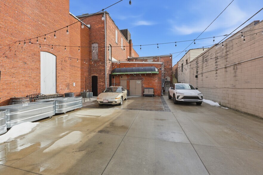 More Photos Of 219 S Sandusky Ave, Bucyrus Storefront Retail Residential For Sale