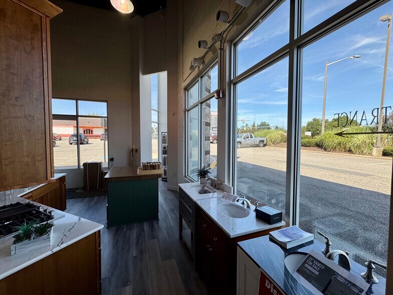 More Photos Of 3041 Golansky Blvd, Woodbridge Storefront For Lease