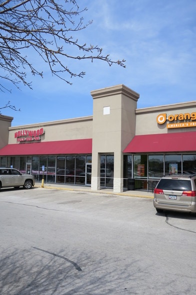 More Photos Of 4824-4870 1st Ave NE, Cedar Rapids Storefront For Lease