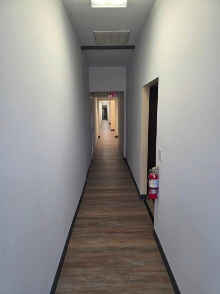 More Photos Of 822 Broad St, Beloit Office Residential For Lease