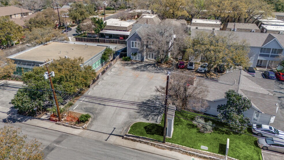 More Photos Of 7870 Broadway, San Antonio Medical For Sale