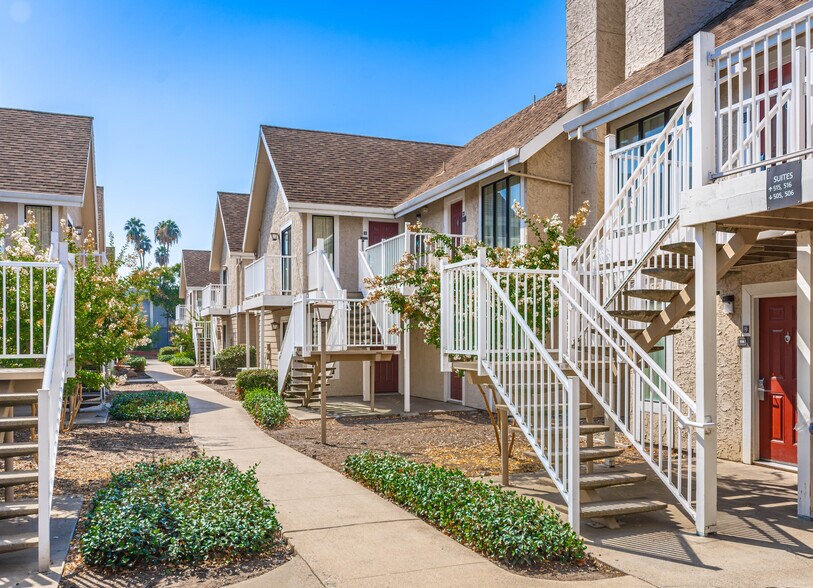 More Photos Of 1530 Howe Ave, Sacramento Hotel For Sale