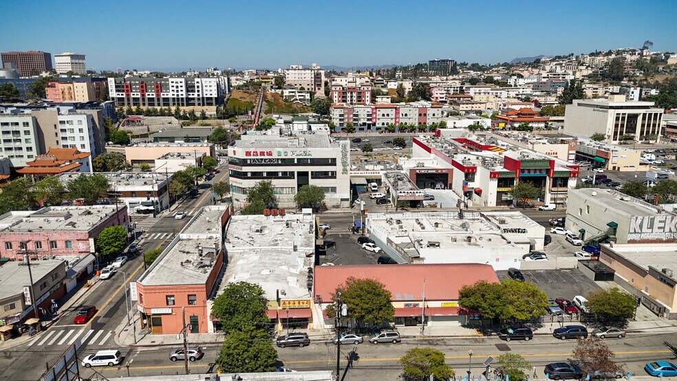 More Photos Of 715 New High St, Los Angeles General Retail For Lease