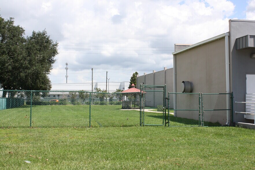 More Photos Of 5120 W Waters Ave, Tampa Manufacturing For Sale