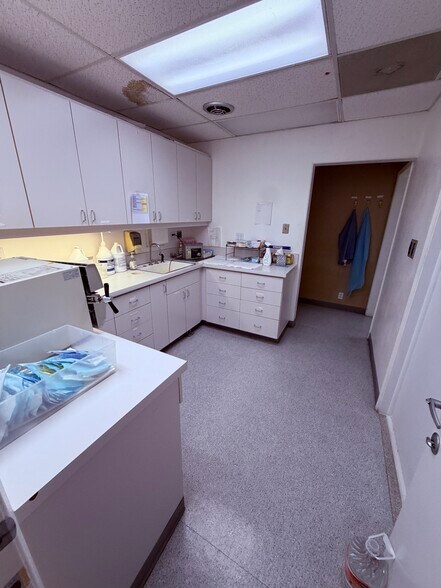 More Photos Of 680 Alamo Pintado Rd, Solvang Medical For Sale