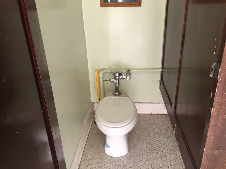 More Photos Of 118 N 3rd Ave W, Duluth Hospitality For Sale