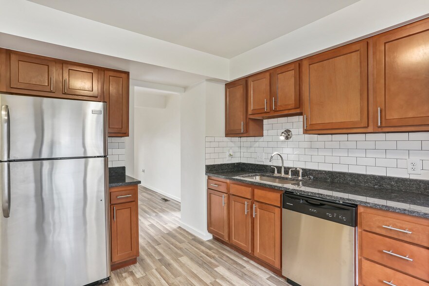 More Photos Of 2154 Hyde Park Rd, Detroit Apartments For Sale