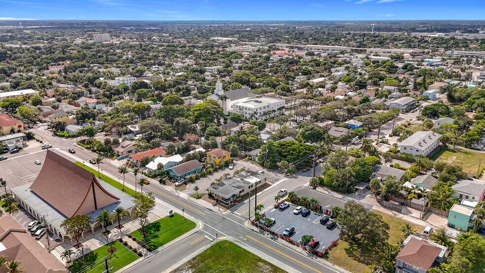 More Photos Of 101 S Federal Hwy, Lake Worth Medical For Sale