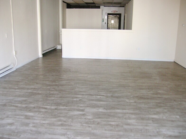 More Photos Of 126-148 W Saint Joseph St, Easton Storefront Retail Office For Lease