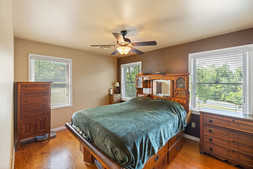 More Photos Of 40 Hospital Rd, Gettysburg Hotel For Sale
