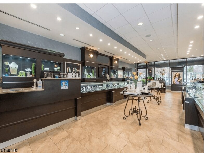 More Photos Of 1001 McBride Ave, Woodland Park Storefront Retail Office For Lease