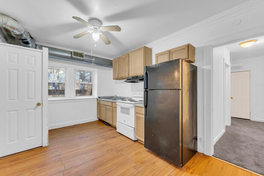 More Photos Of 976 E 70th St, Cleveland Apartments For Sale