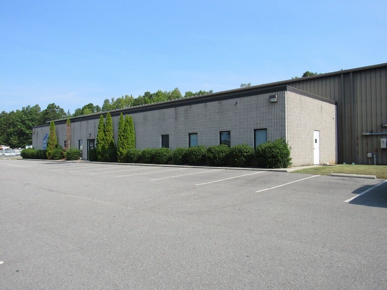 More Photos Of 2525 Hougton Ave, South Boston Manufacturing For Lease