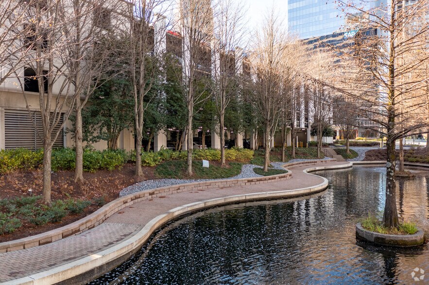 More Photos Of 3424 Peachtree Rd NE, Atlanta Office For Lease