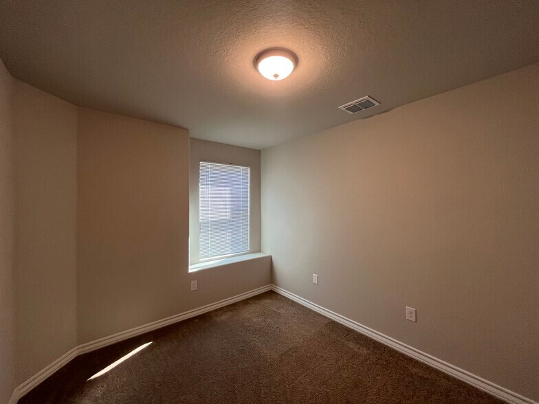 More Photos Of 6303 Luglio Ln, San Antonio Multifamily For Sale