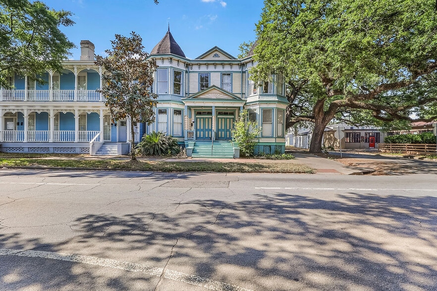 More Photos Of 301 E Henry St, Savannah Multifamily For Sale
