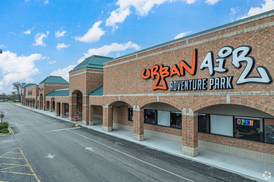 More Photos Of 2682 E Main St, St Charles General Retail For Lease