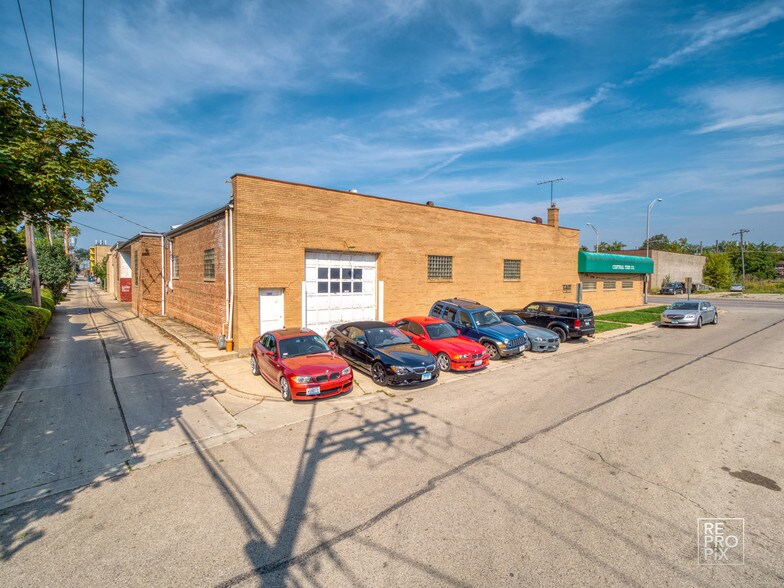 More Photos Of 7829-7839 W Grand Ave, Elmwood Park Warehouse For Sale
