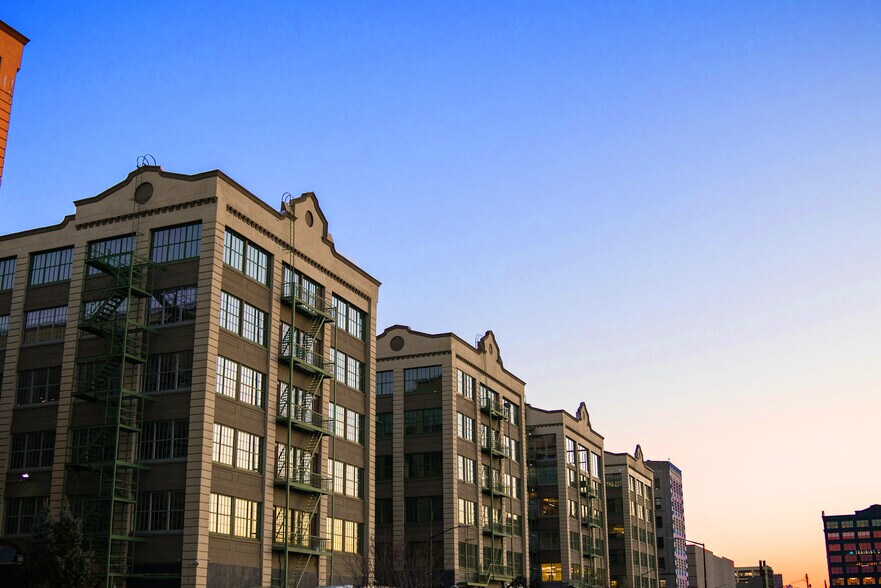 More Photos Of 220 36th St, Brooklyn Loft Creative Space For Lease