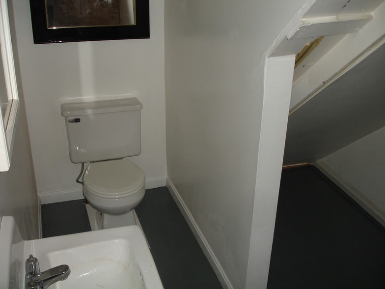 More Photos Of 1431 Walnut St, Cincinnati Apartments For Lease