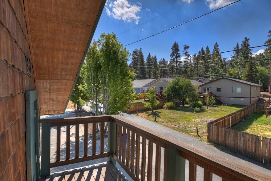 More Photos Of 42561 Moonridge Rd, Big Bear Lake Office For Sale