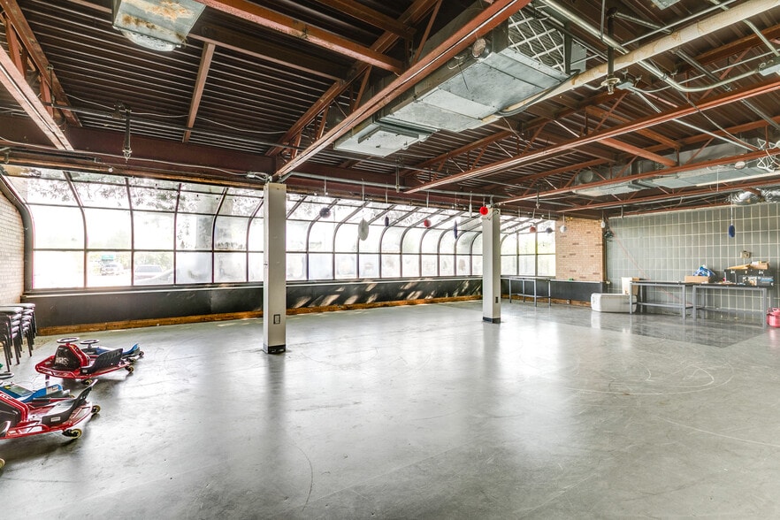 More Photos Of 3405 Commerce Rd, Richmond Warehouse For Sale