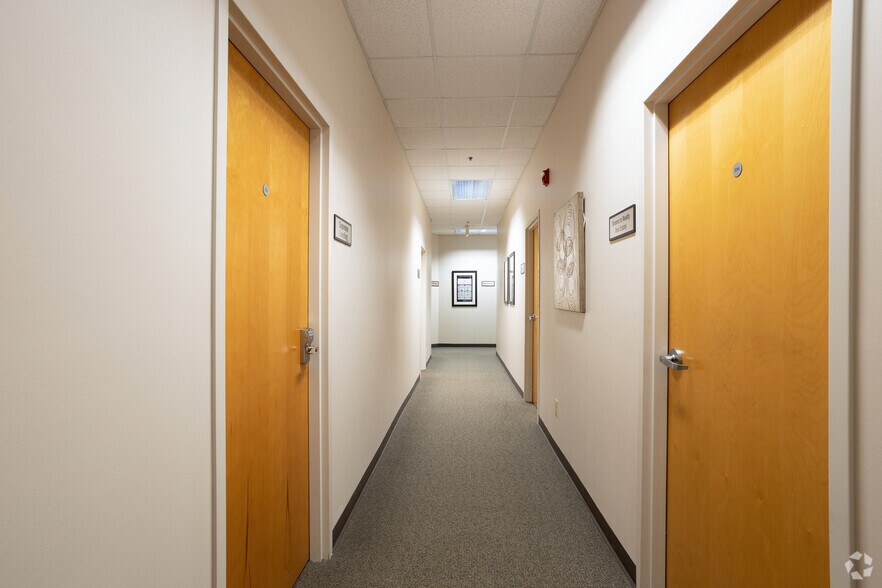 More Photos Of 1156 Bowman Rd, Mount Pleasant Medical For Lease