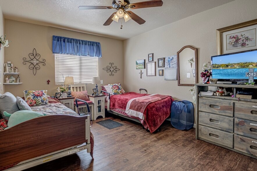 More Photos Of 906 E Frontier St, Payson Assisted Living For Sale