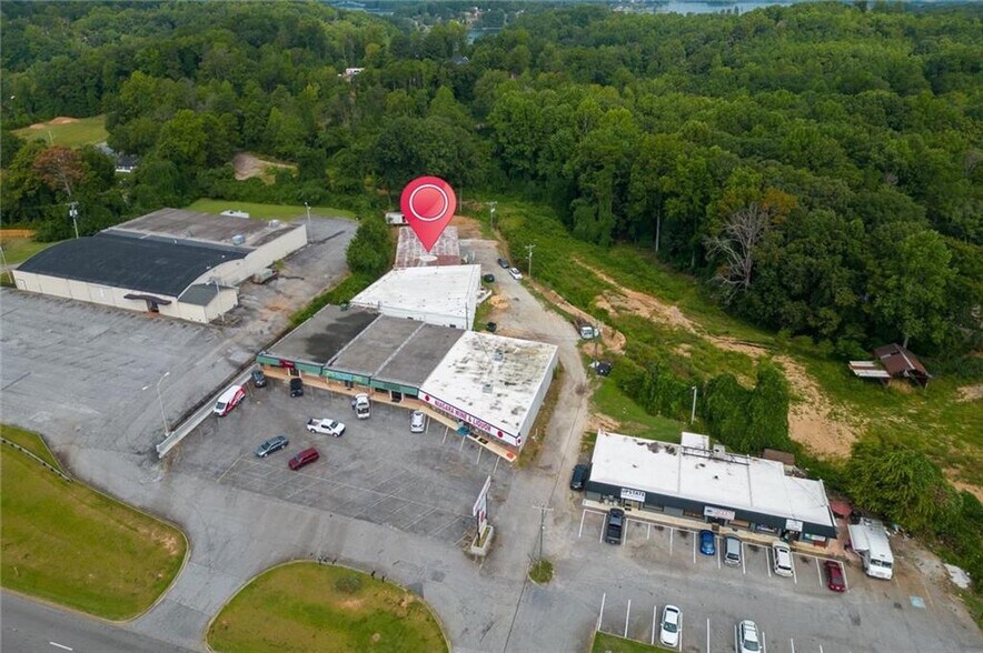 More Photos Of 306 US 123 Byp, Seneca Manufacturing For Lease