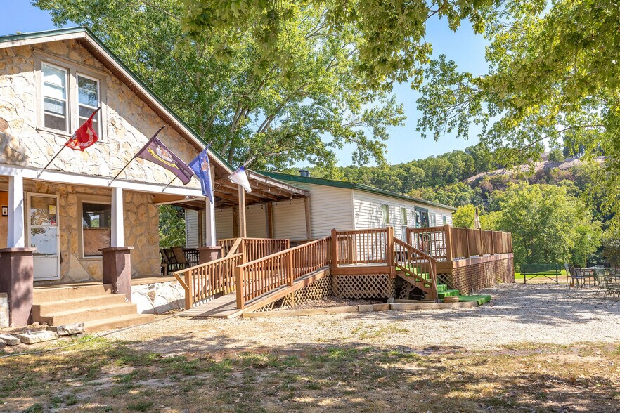 More Photos Of 1211 Cox Ford Rd, Crane Specialty For Sale