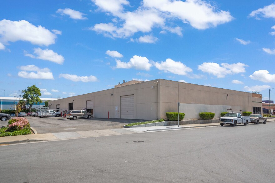 More Photos Of 123-129 E Alma Ave, San Jose Warehouse For Sale