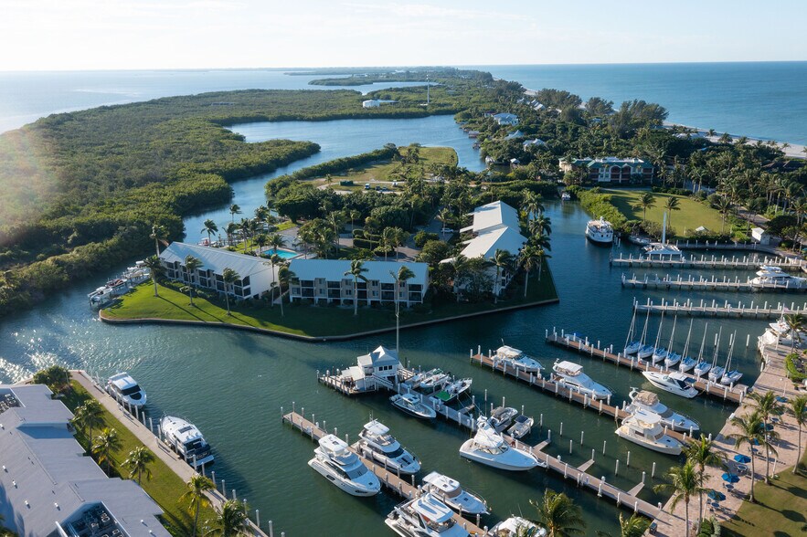 More Photos Of 5400 South Seas Plantation Rd, Captiva Hotel For Lease
