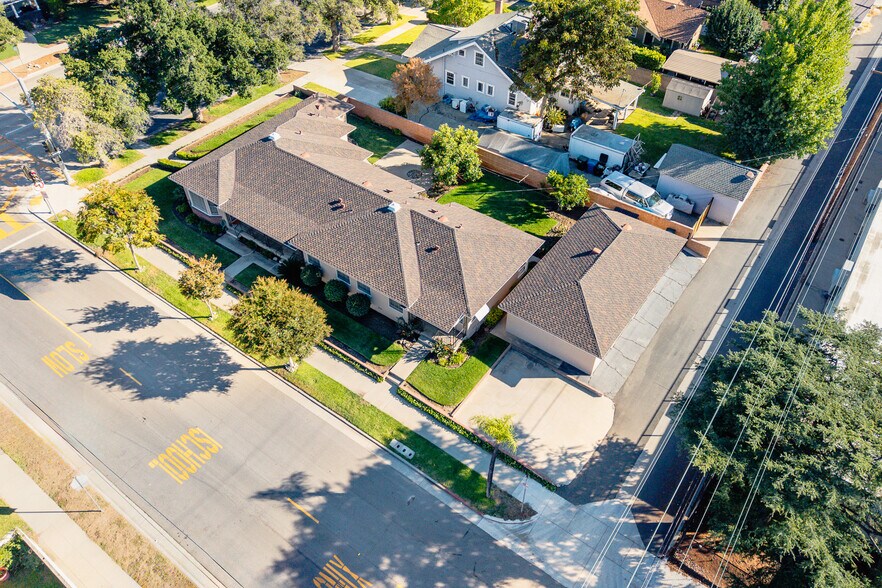 More Photos Of 1047 N San Gabriel Ave, Azusa Apartments For Sale